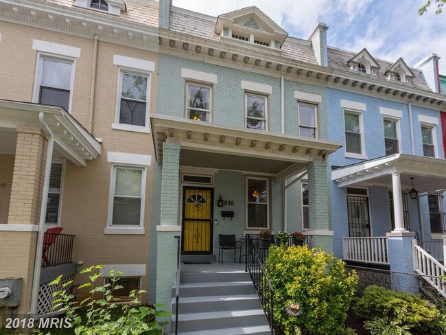 property at 616 Lamont St NW