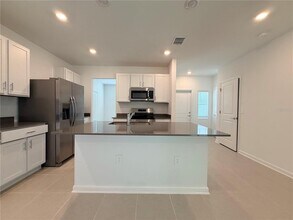 7420 OLIVEWOOD Ave in Orlando, FL - Building Photo - Building Photo