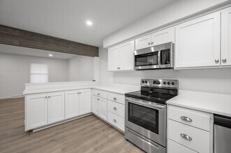3342 S Fairway Ave-Unit -A in Springfield, MO - Building Photo - Building Photo