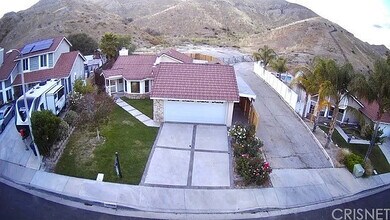 15223 Poppy Meadow St in Santa Clarita, CA - Building Photo - Building Photo