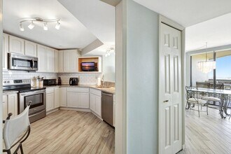 9500 S Ocean Dr, Unit Ph-10 in Jensen Beach, FL - Building Photo - Building Photo