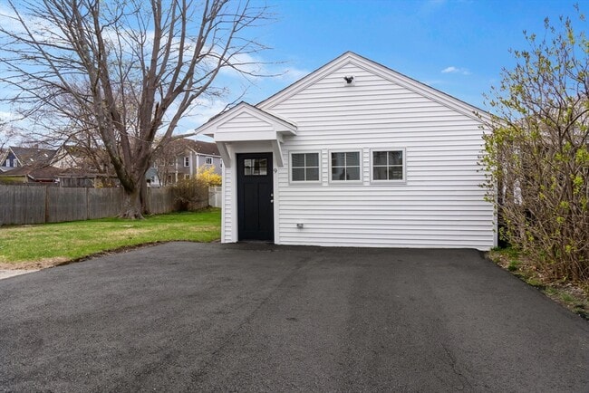property at 9 Winthrop Ave
