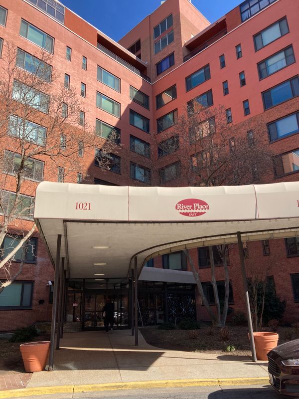 property at 1021 Arlington Blvd
