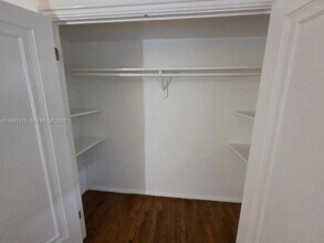 850 Jefferson Ave, Unit 5 in Miami Beach, FL - Foto de edificio - Building Photo