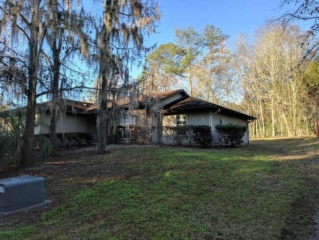 428 NW 96 Way in Gainesville, FL - Building Photo - Building Photo