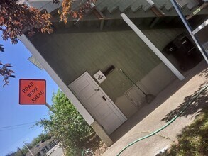 404 N Main St, Unit A in Yreka, CA - Building Photo - Building Photo