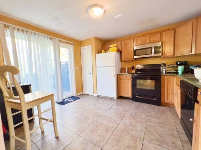 45 Lawn St in Roxbury Crossing, MA - Building Photo