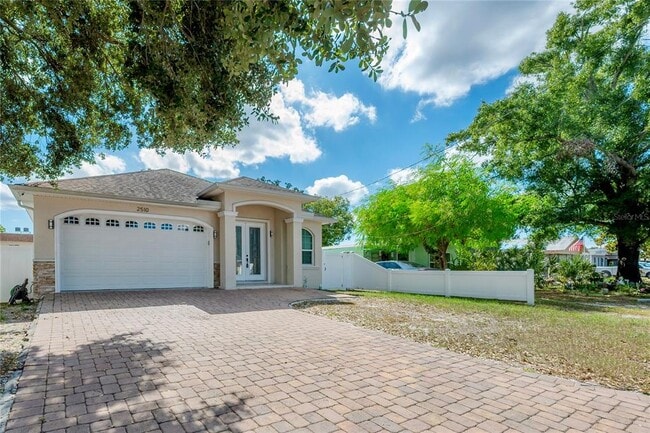 property at 2510 W South Ave