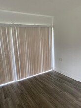 1089 Benoist Farms Rd in West Palm Beach, FL - Building Photo - Building Photo