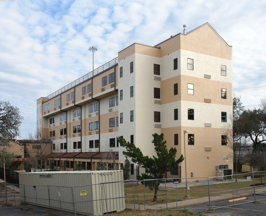 Skyline Terrace in Austin, TX - Building Photo