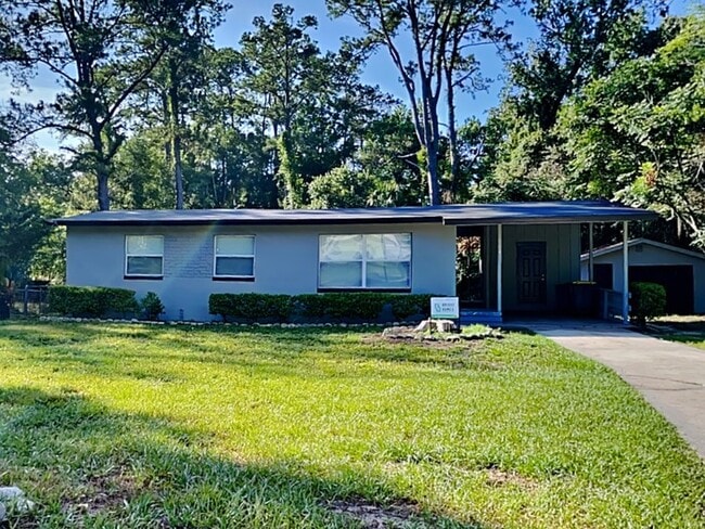 property at 7704 Delaroche Dr