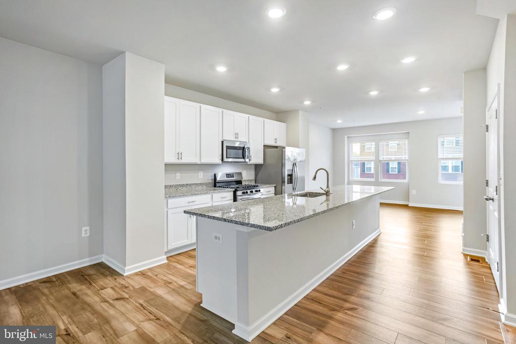 4079 Enid Blyton Pl in Waldorf, MD - Building Photo