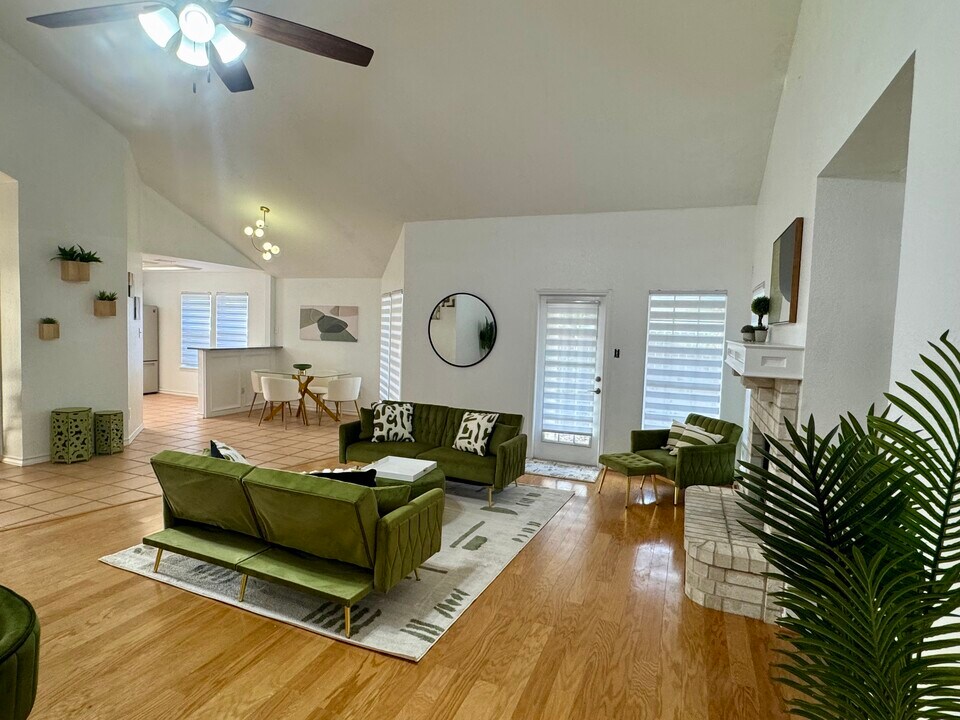 14841 Cobo De Bara Cir in Corpus Christi, TX - Building Photo