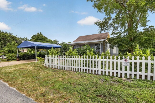 property at 2465 Taylor St