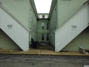 15-17 E Burd St in Shippensburg, PA - Building Photo - Building Photo