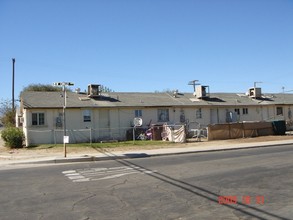 83086 Ave 44 in Indio, CA - Foto de edificio - Building Photo