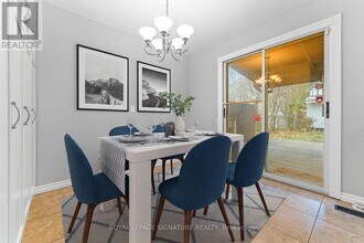 690 Elgin St in Newmarket, ON - Building Photo - Building Photo