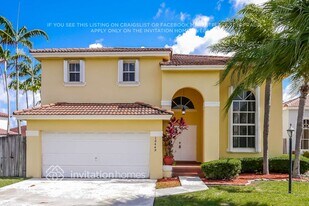 16449 SW 95th St in Miami, FL - Building Photo