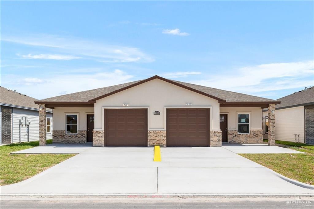 2423 S Vly Cir in La Feria, TX - Building Photo