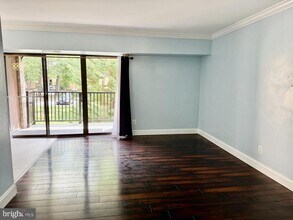 2255 Castle Rock Square in Reston, VA - Building Photo - Building Photo