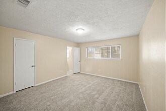 10534 Huntington View Dr in Houston, TX - Building Photo - Building Photo