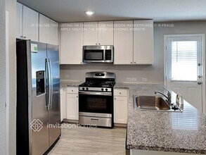 7218 Avila Vis in San Antonio, TX - Foto de edificio - Building Photo