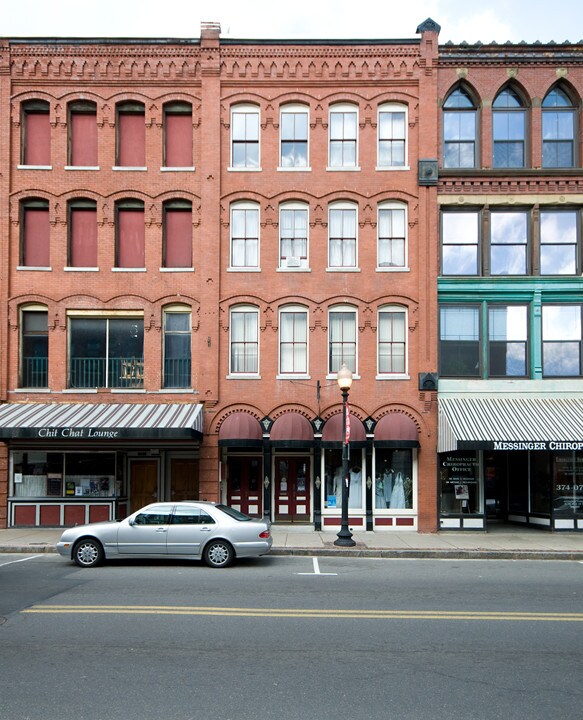 97-99 Washington St in Haverhill, MA - Foto de edificio