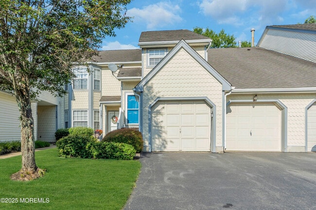 property at 127 Evergreen Ct