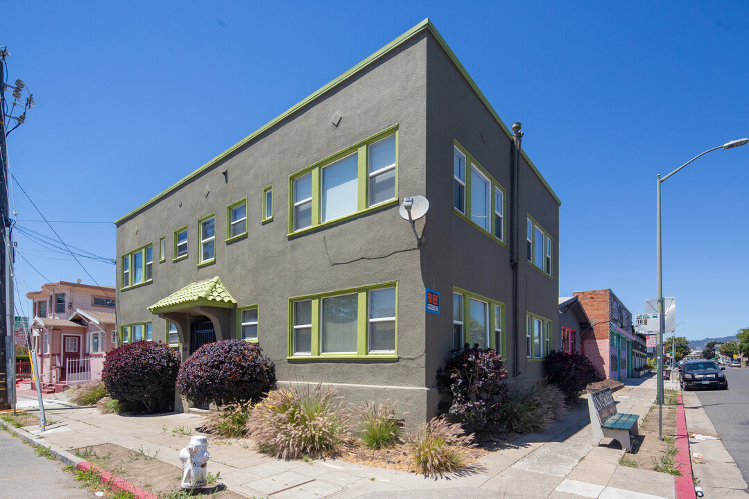 646 42nd in Oakland, CA - Building Photo