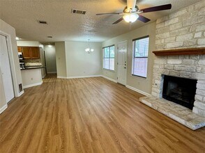 8628 Piney Creek Bend in Austin, TX - Building Photo - Building Photo