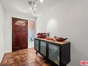 1141 17th St in Santa Monica, CA - Building Photo - Building Photo