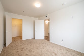 Commons @ Oak Grove in Oakley, CA - Building Photo - Interior Photo