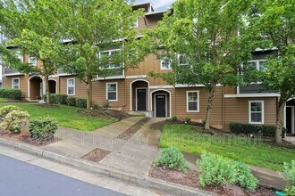 1976 Hawksview Ave SE in Salem, OR - Building Photo - Building Photo
