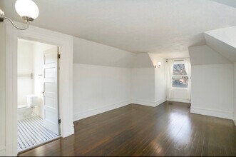 1525 Broadway in Alameda, CA - Foto de edificio - Building Photo