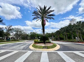 18469 Bridle Club Dr in Tampa, FL - Building Photo - Building Photo