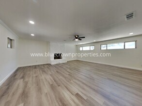 2702 Wallin Dr in Irving, TX - Building Photo - Building Photo