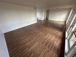 154 Moose Ln in Hammett, ID - Foto de edificio - Building Photo