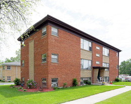 123 E Blecke Ave Apartments