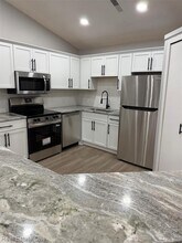 6540 Ridgefield Cir in West Bloomfield Township, MI - Building Photo - Building Photo