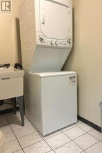 1112 Hawthorne Ct in Mississauga, ON - Building Photo - Building Photo