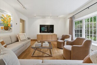 14 Cooper Ln in East Hampton, NY - Building Photo - Building Photo