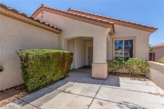 2871 Goldcreek St in Henderson, NV - Building Photo - Building Photo