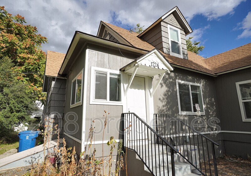 1724 6th St S in Nampa, ID - Building Photo
