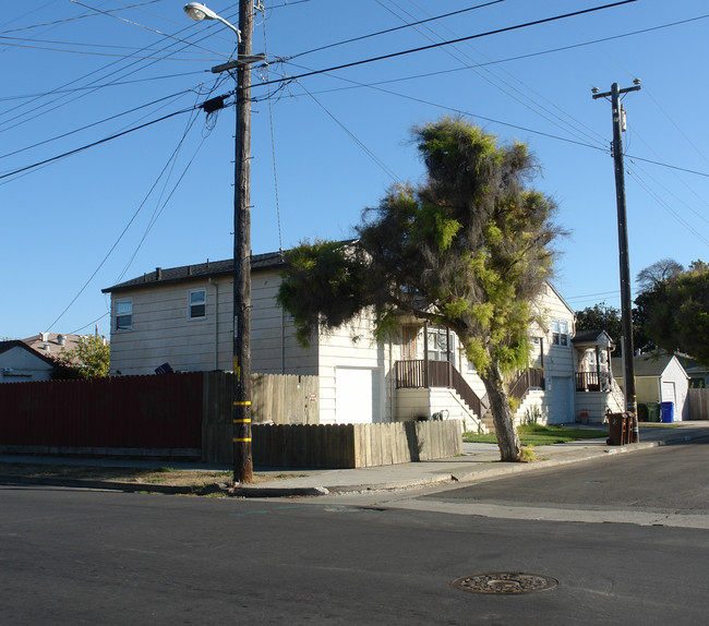 1186-1198 34th St in Richmond, CA - Foto de edificio - Building Photo