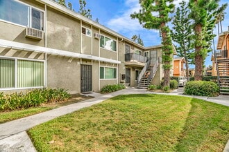 10023 Sepulveda Blvd in Mission Hills, CA - Building Photo - Building Photo