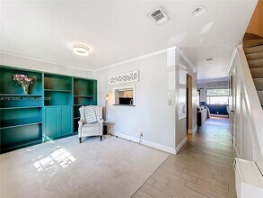 2128 NE 9th Ave in Wilton Manors, FL - Building Photo - Building Photo