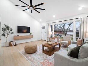 4155 Ascot Ln, Unit SI ID1496090P in Warrensville Heights, OH - Building Photo - Building Photo