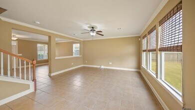 13819 Stone Gate Dr in Baton Rouge, LA - Building Photo - Building Photo