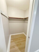 16 Amackassin Terrace in Yonkers, NY - Building Photo - Building Photo