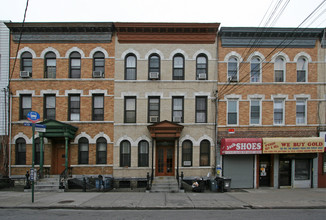 210 Wyckoff Ave in Brooklyn, NY - Building Photo - Building Photo